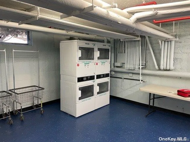78-43 147 Street, New York, NY, 2 Bedrooms Bedrooms, 5 Rooms Rooms,1 BathroomBathrooms,Residential Lease,For Rent,147,0,1034835 78-43 147 Street, New York, NY, 2 Bedrooms Bedrooms, 5 Rooms Rooms,1 BathroomBathrooms,Residential Lease,For Rent,147,0,1034835
