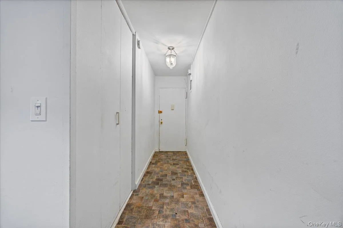 5700 Arlington Avenue, New York, NY, 2 Bedrooms Bedrooms, 4 Rooms Rooms,1 BathroomBathrooms,Residential,For Rent,Arlington,0,1034837 5700 Arlington Avenue, New York, NY, 2 Bedrooms Bedrooms, 4 Rooms Rooms,1 BathroomBathrooms,Residential,For Rent,Arlington,0,1034837