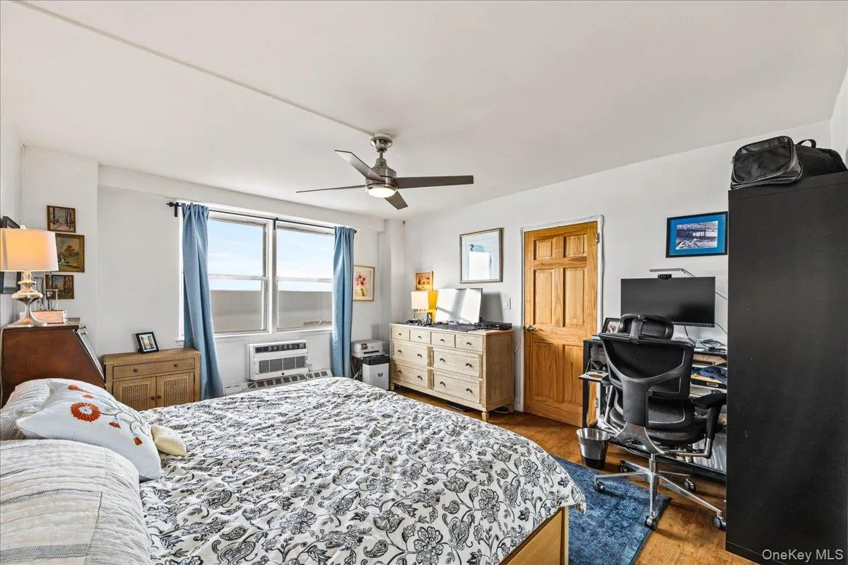 5700 Arlington Avenue, New York, NY, 2 Bedrooms Bedrooms, 4 Rooms Rooms,1 BathroomBathrooms,Residential,For Rent,Arlington,0,1034837 5700 Arlington Avenue, New York, NY, 2 Bedrooms Bedrooms, 4 Rooms Rooms,1 BathroomBathrooms,Residential,For Rent,Arlington,0,1034837