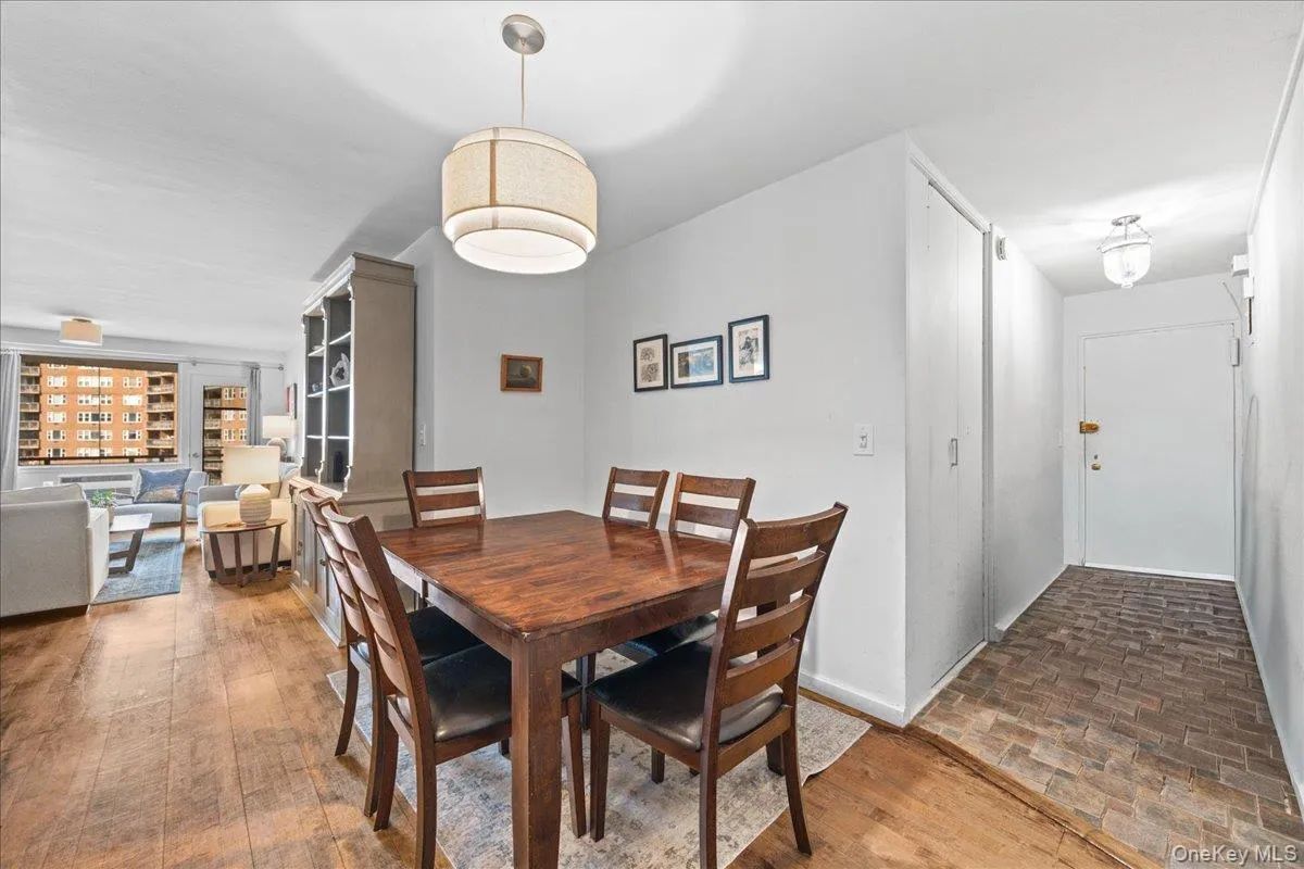 5700 Arlington Avenue, New York, NY, 2 Bedrooms Bedrooms, 4 Rooms Rooms,1 BathroomBathrooms,Residential,For Rent,Arlington,0,1034837 5700 Arlington Avenue, New York, NY, 2 Bedrooms Bedrooms, 4 Rooms Rooms,1 BathroomBathrooms,Residential,For Rent,Arlington,0,1034837