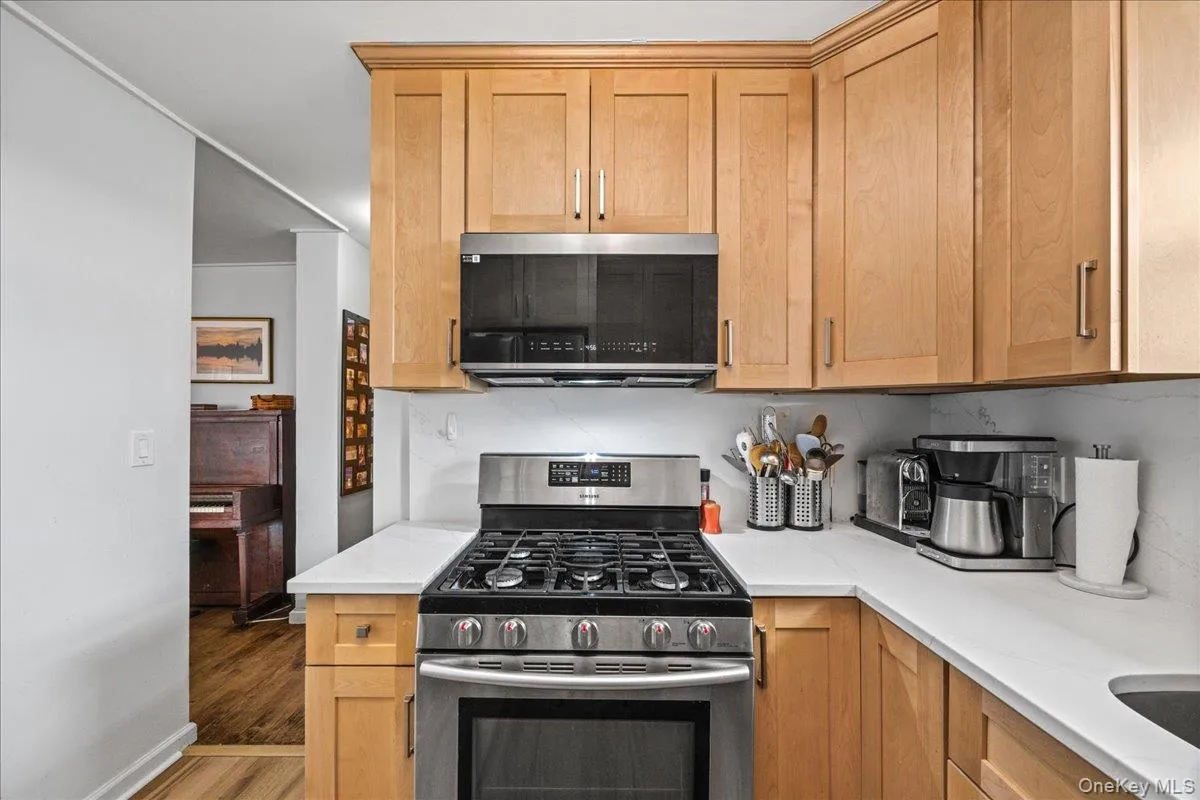 5700 Arlington Avenue, New York, NY, 2 Bedrooms Bedrooms, 4 Rooms Rooms,1 BathroomBathrooms,Residential,For Rent,Arlington,0,1034837 5700 Arlington Avenue, New York, NY, 2 Bedrooms Bedrooms, 4 Rooms Rooms,1 BathroomBathrooms,Residential,For Rent,Arlington,0,1034837