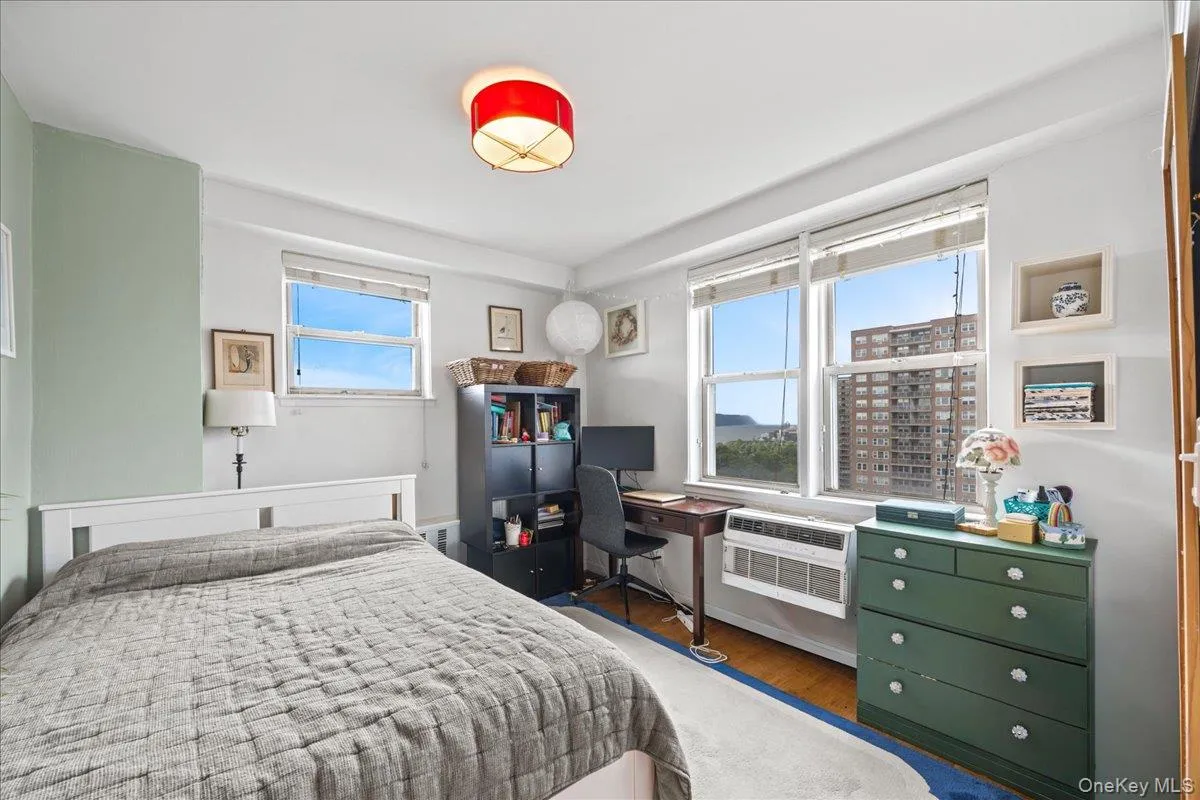 5700 Arlington Avenue, New York, NY, 2 Bedrooms Bedrooms, 4 Rooms Rooms,1 BathroomBathrooms,Residential,For Rent,Arlington,0,1034837 5700 Arlington Avenue, New York, NY, 2 Bedrooms Bedrooms, 4 Rooms Rooms,1 BathroomBathrooms,Residential,For Rent,Arlington,0,1034837