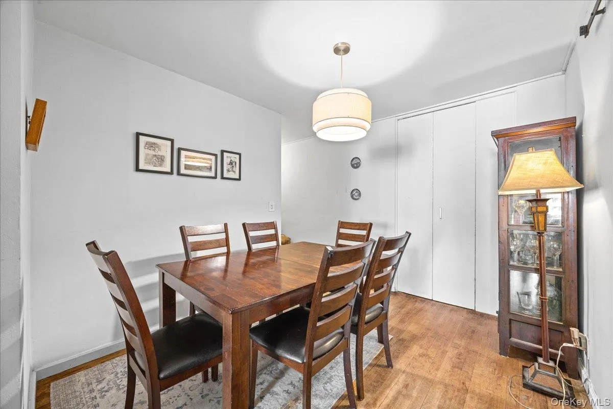 5700 Arlington Avenue, New York, NY, 2 Bedrooms Bedrooms, 4 Rooms Rooms,1 BathroomBathrooms,Residential,For Rent,Arlington,0,1034837 5700 Arlington Avenue, New York, NY, 2 Bedrooms Bedrooms, 4 Rooms Rooms,1 BathroomBathrooms,Residential,For Rent,Arlington,0,1034837