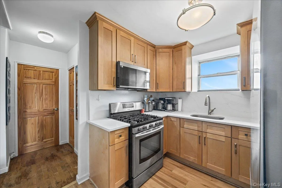 5700 Arlington Avenue, New York, NY, 2 Bedrooms Bedrooms, 4 Rooms Rooms,1 BathroomBathrooms,Residential,For Rent,Arlington,0,1034837 5700 Arlington Avenue, New York, NY, 2 Bedrooms Bedrooms, 4 Rooms Rooms,1 BathroomBathrooms,Residential,For Rent,Arlington,0,1034837