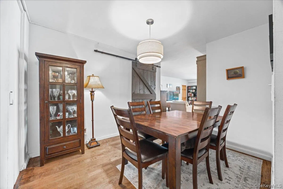 5700 Arlington Avenue, New York, NY, 2 Bedrooms Bedrooms, 4 Rooms Rooms,1 BathroomBathrooms,Residential,For Rent,Arlington,0,1034837 5700 Arlington Avenue, New York, NY, 2 Bedrooms Bedrooms, 4 Rooms Rooms,1 BathroomBathrooms,Residential,For Rent,Arlington,0,1034837
