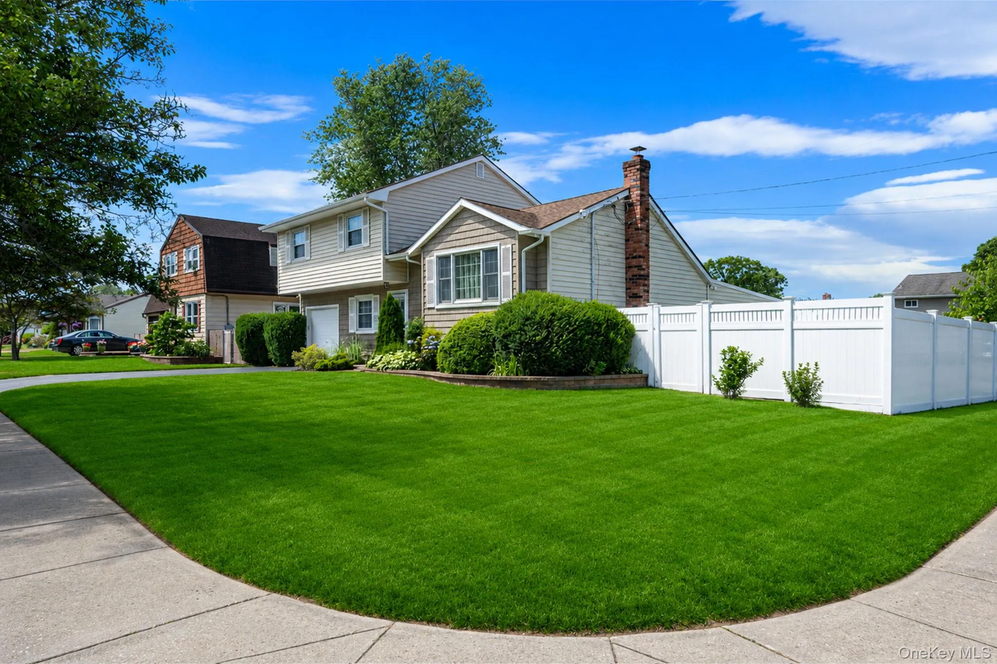 2 Gould Drive, Brookhaven, NY, 3 Bedrooms Bedrooms, 7 Rooms Rooms,2 BathroomsBathrooms,Residential,For Rent,Gould,0,1034839 2 Gould Drive, Brookhaven, NY, 3 Bedrooms Bedrooms, 7 Rooms Rooms,2 BathroomsBathrooms,Residential,For Rent,Gould,0,1034839