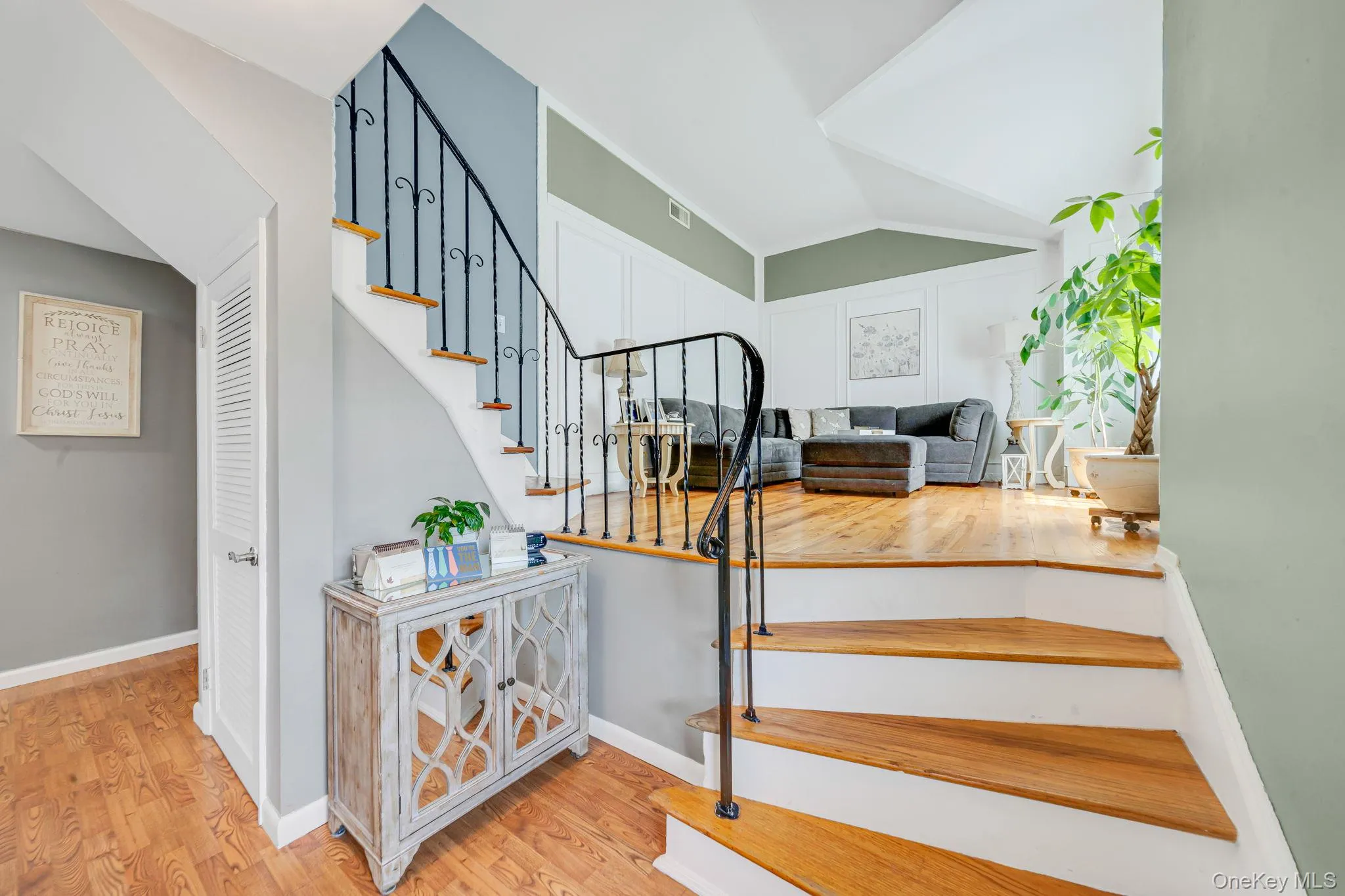 2 Gould Drive, Brookhaven, NY, 3 Bedrooms Bedrooms, 7 Rooms Rooms,2 BathroomsBathrooms,Residential,For Rent,Gould,0,1034839 2 Gould Drive, Brookhaven, NY, 3 Bedrooms Bedrooms, 7 Rooms Rooms,2 BathroomsBathrooms,Residential,For Rent,Gould,0,1034839