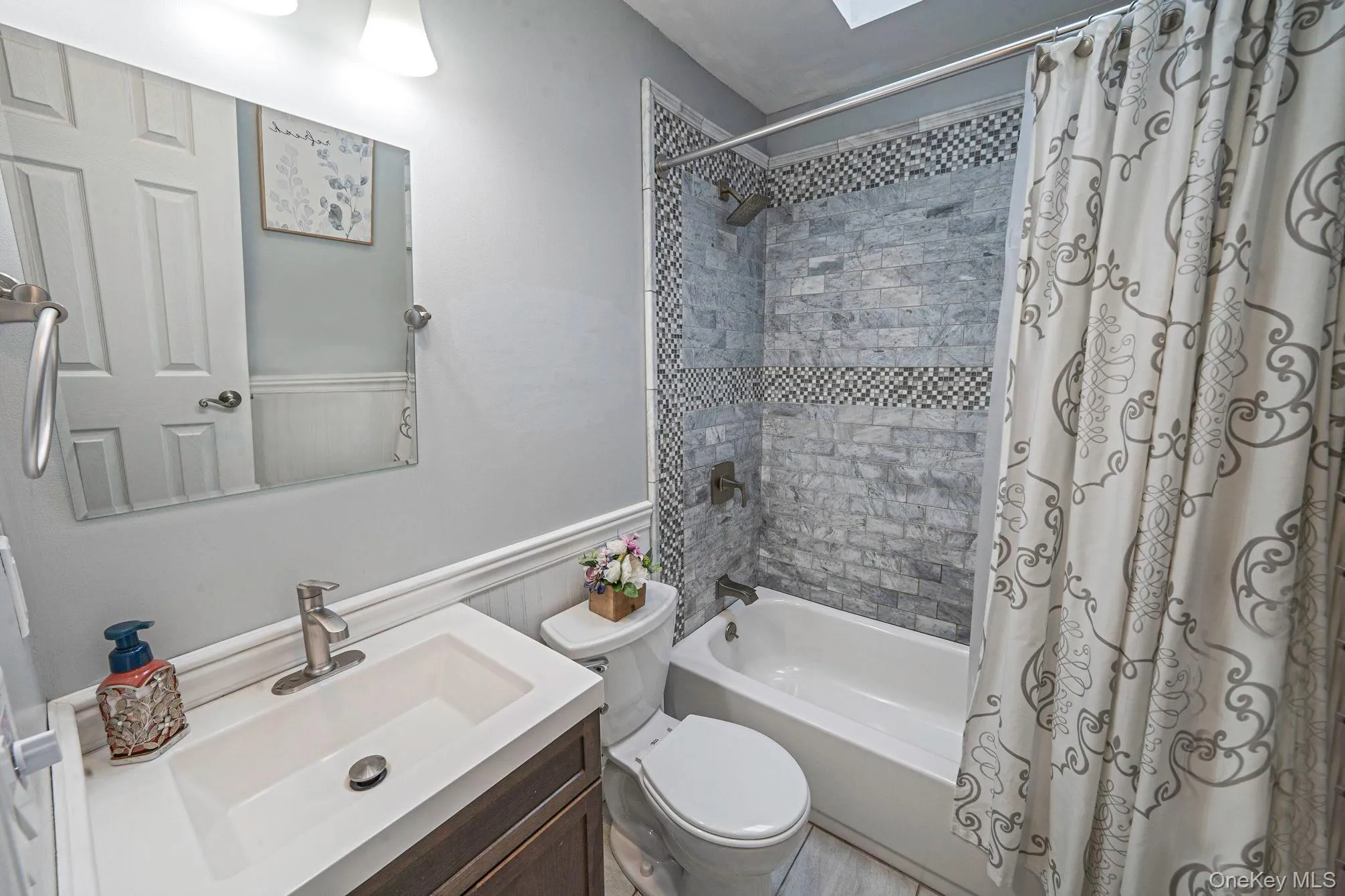 2 Gould Drive, Brookhaven, NY, 3 Bedrooms Bedrooms, 7 Rooms Rooms,2 BathroomsBathrooms,Residential,For Rent,Gould,0,1034839 2 Gould Drive, Brookhaven, NY, 3 Bedrooms Bedrooms, 7 Rooms Rooms,2 BathroomsBathrooms,Residential,For Rent,Gould,0,1034839