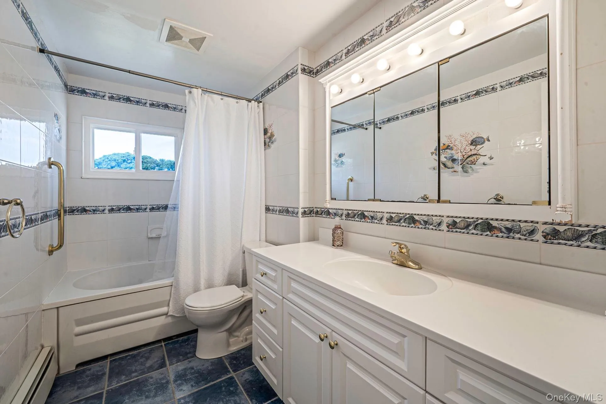 2 Gould Drive, Brookhaven, NY, 3 Bedrooms Bedrooms, 7 Rooms Rooms,2 BathroomsBathrooms,Residential,For Rent,Gould,0,1034839 2 Gould Drive, Brookhaven, NY, 3 Bedrooms Bedrooms, 7 Rooms Rooms,2 BathroomsBathrooms,Residential,For Rent,Gould,0,1034839