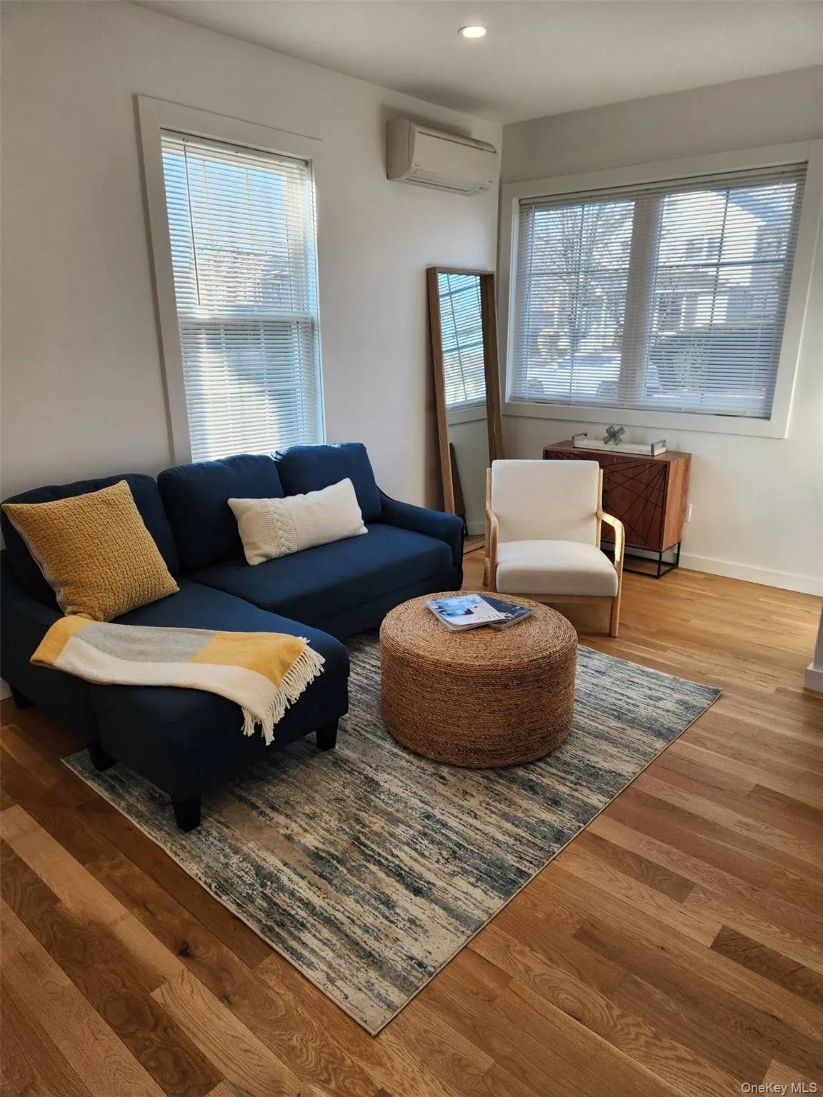 156 Jefferson Avenue, North Hempstead, NY, 1 Bedroom Bedrooms, 3 Rooms Rooms,1 BathroomBathrooms,Residential Lease,For Rent,Jefferson,0,1034847 156 Jefferson Avenue, North Hempstead, NY, 1 Bedroom Bedrooms, 3 Rooms Rooms,1 BathroomBathrooms,Residential Lease,For Rent,Jefferson,0,1034847