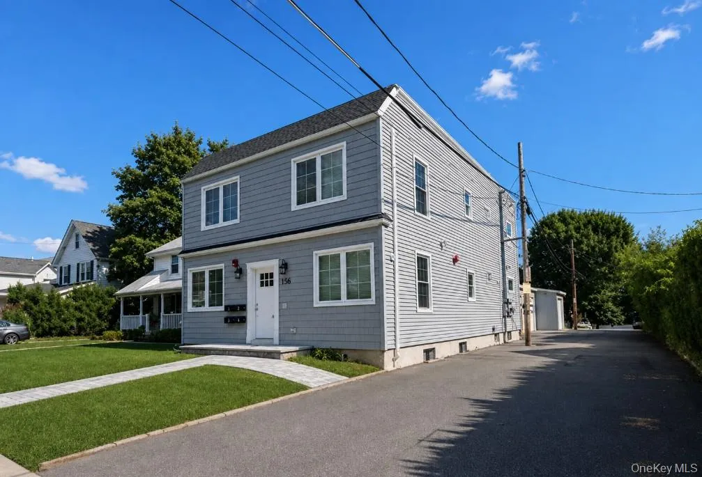 156 Jefferson Avenue, North Hempstead, NY, 1 Bedroom Bedrooms, 3 Rooms Rooms,1 BathroomBathrooms,Residential Lease,For Rent,Jefferson,0,1034847 156 Jefferson Avenue, North Hempstead, NY, 1 Bedroom Bedrooms, 3 Rooms Rooms,1 BathroomBathrooms,Residential Lease,For Rent,Jefferson,0,1034847