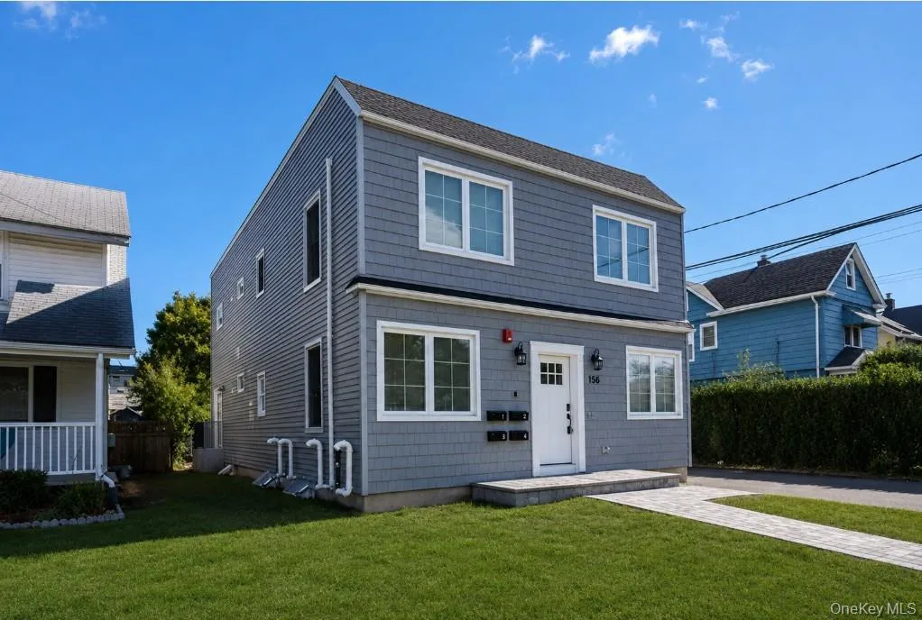 156 Jefferson Avenue, North Hempstead, NY, 1 Bedroom Bedrooms, 3 Rooms Rooms,1 BathroomBathrooms,Residential Lease,For Rent,Jefferson,0,1034847 156 Jefferson Avenue, North Hempstead, NY, 1 Bedroom Bedrooms, 3 Rooms Rooms,1 BathroomBathrooms,Residential Lease,For Rent,Jefferson,0,1034847