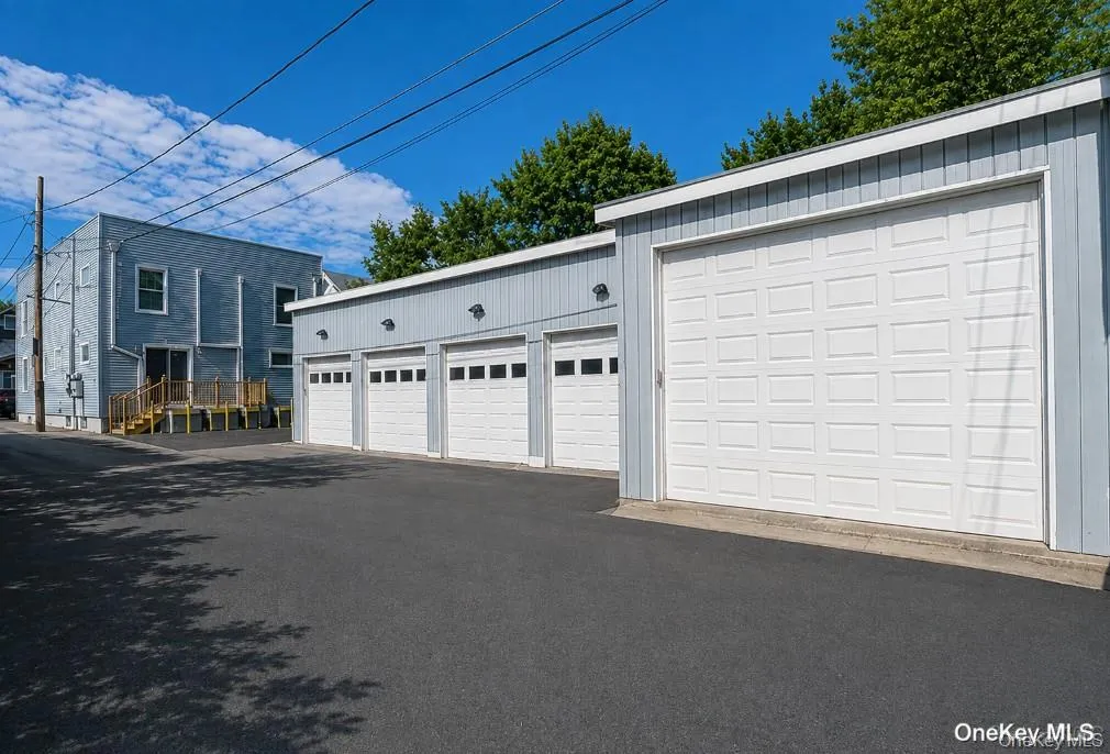156 Jefferson Avenue, North Hempstead, NY, 1 Bedroom Bedrooms, 3 Rooms Rooms,1 BathroomBathrooms,Residential Lease,For Rent,Jefferson,0,1034847 156 Jefferson Avenue, North Hempstead, NY, 1 Bedroom Bedrooms, 3 Rooms Rooms,1 BathroomBathrooms,Residential Lease,For Rent,Jefferson,0,1034847