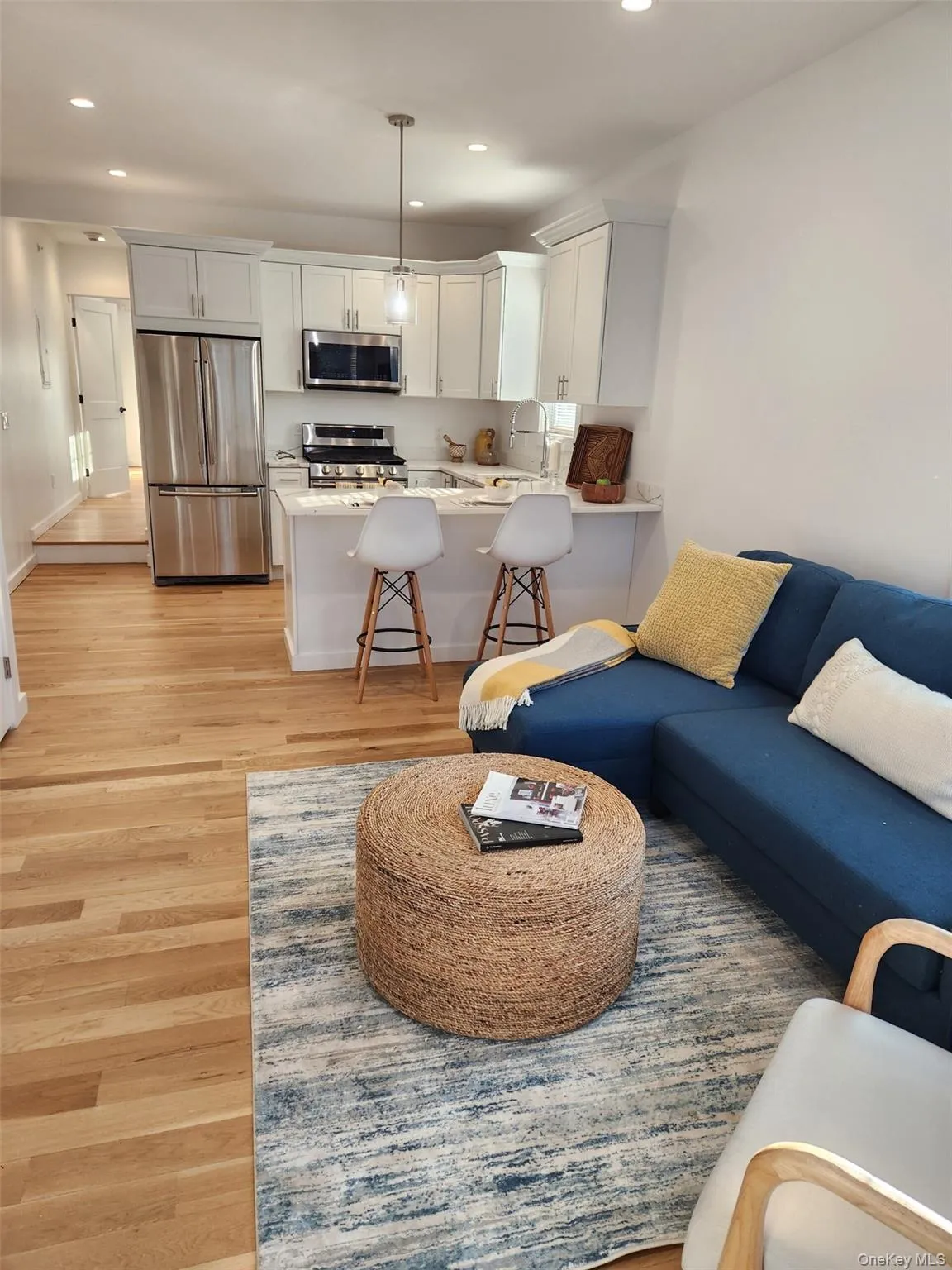 156 Jefferson Avenue, North Hempstead, NY, 1 Bedroom Bedrooms, 3 Rooms Rooms,1 BathroomBathrooms,Residential Lease,For Rent,Jefferson,0,1034847 156 Jefferson Avenue, North Hempstead, NY, 1 Bedroom Bedrooms, 3 Rooms Rooms,1 BathroomBathrooms,Residential Lease,For Rent,Jefferson,0,1034847