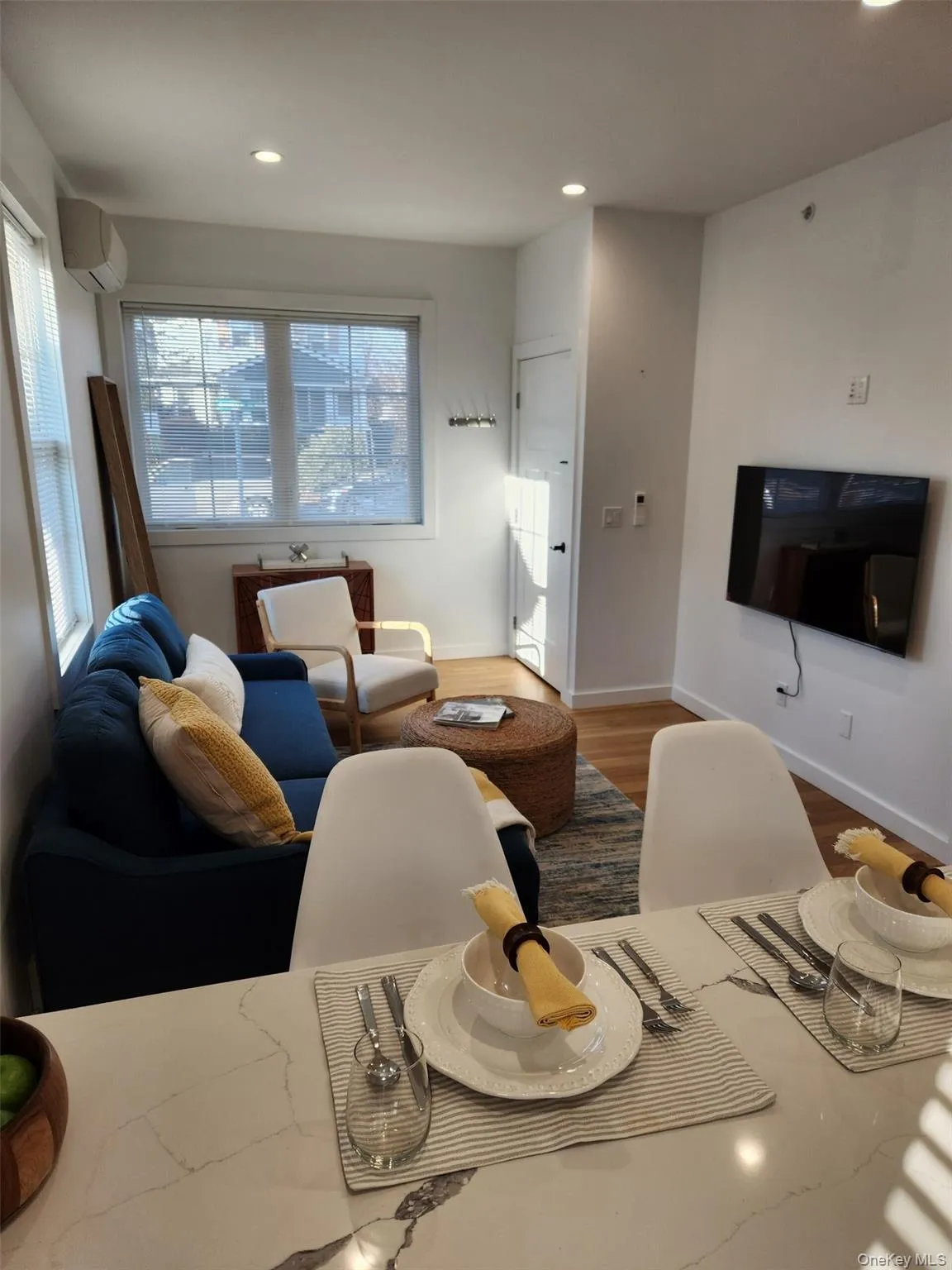 156 Jefferson Avenue, North Hempstead, NY, 1 Bedroom Bedrooms, 3 Rooms Rooms,1 BathroomBathrooms,Residential Lease,For Rent,Jefferson,0,1034847 156 Jefferson Avenue, North Hempstead, NY, 1 Bedroom Bedrooms, 3 Rooms Rooms,1 BathroomBathrooms,Residential Lease,For Rent,Jefferson,0,1034847