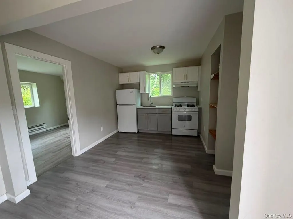 44 Highview Terrace, Mamakating, NY, 1 Bedroom Bedrooms, 4 Rooms Rooms,1 BathroomBathrooms,Residential Lease,For Rent,Highview,0,1034850 44 Highview Terrace, Mamakating, NY, 1 Bedroom Bedrooms, 4 Rooms Rooms,1 BathroomBathrooms,Residential Lease,For Rent,Highview,0,1034850