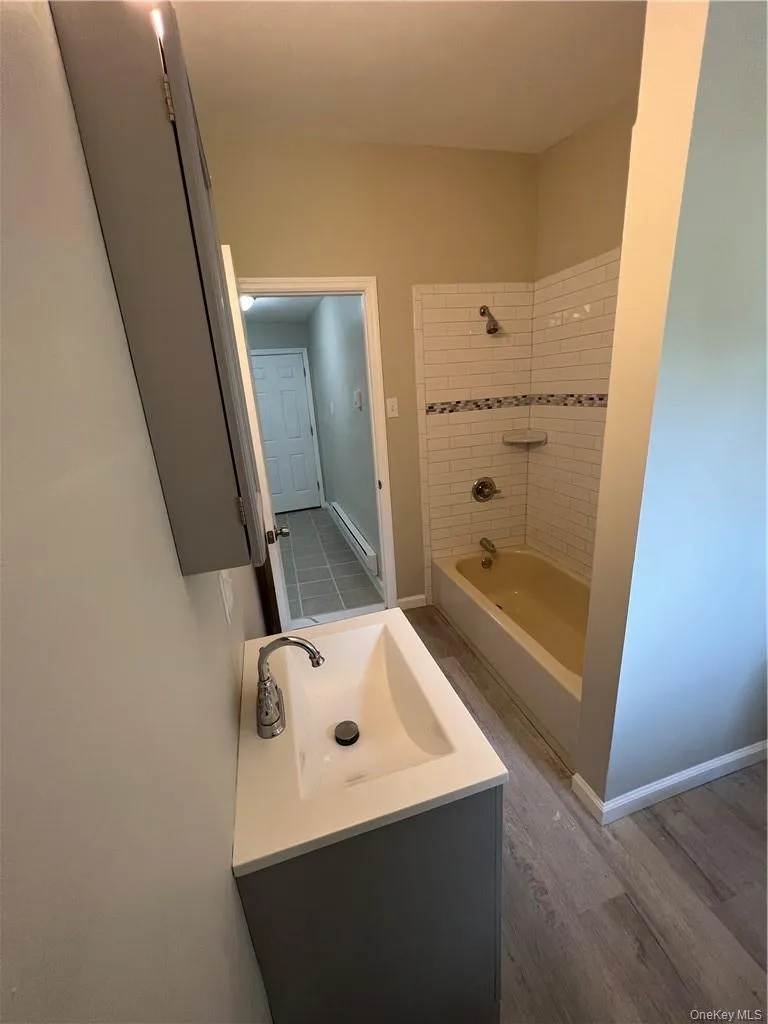Bathroom Bathroom