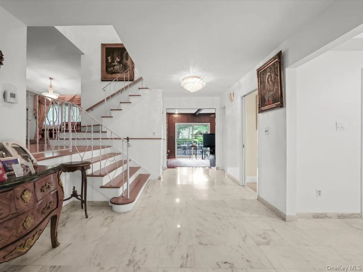 17 Cambridge Road, North Hempstead, NY, 5 Bedrooms Bedrooms, 10 Rooms Rooms,2 BathroomsBathrooms,Residential,For Rent,Cambridge,0,1034851 17 Cambridge Road, North Hempstead, NY, 5 Bedrooms Bedrooms, 10 Rooms Rooms,2 BathroomsBathrooms,Residential,For Rent,Cambridge,0,1034851