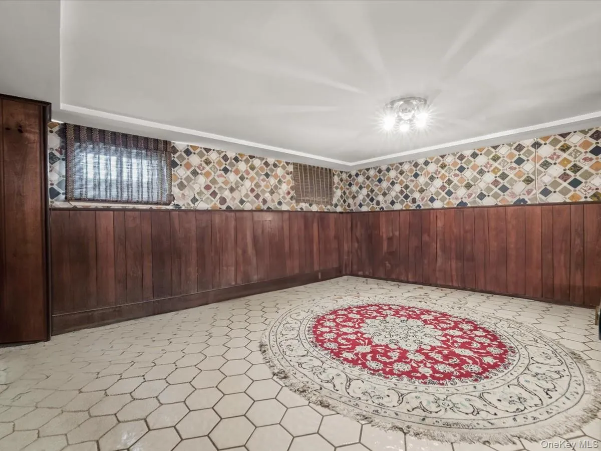 17 Cambridge Road, North Hempstead, NY, 5 Bedrooms Bedrooms, 10 Rooms Rooms,2 BathroomsBathrooms,Residential,For Rent,Cambridge,0,1034851 17 Cambridge Road, North Hempstead, NY, 5 Bedrooms Bedrooms, 10 Rooms Rooms,2 BathroomsBathrooms,Residential,For Rent,Cambridge,0,1034851