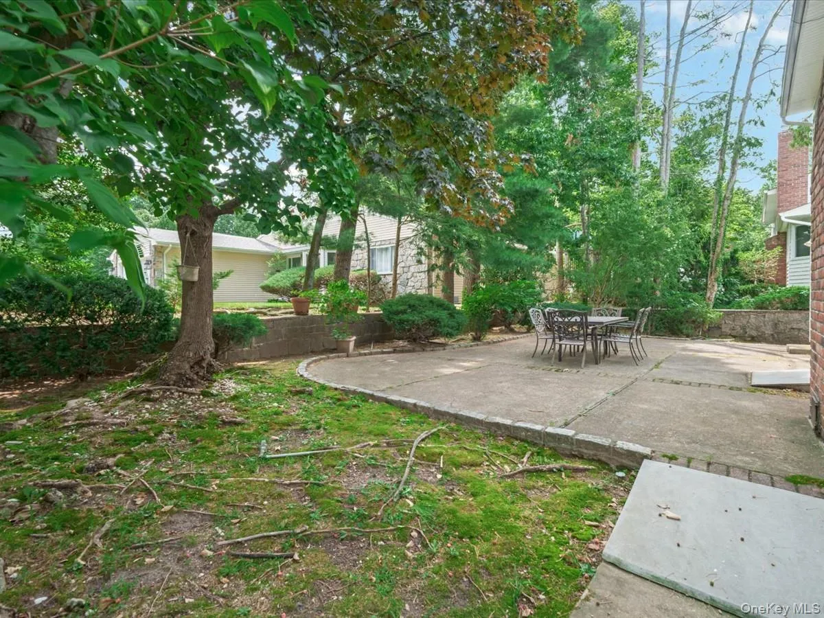 17 Cambridge Road, North Hempstead, NY, 5 Bedrooms Bedrooms, 10 Rooms Rooms,2 BathroomsBathrooms,Residential,For Rent,Cambridge,0,1034851 17 Cambridge Road, North Hempstead, NY, 5 Bedrooms Bedrooms, 10 Rooms Rooms,2 BathroomsBathrooms,Residential,For Rent,Cambridge,0,1034851