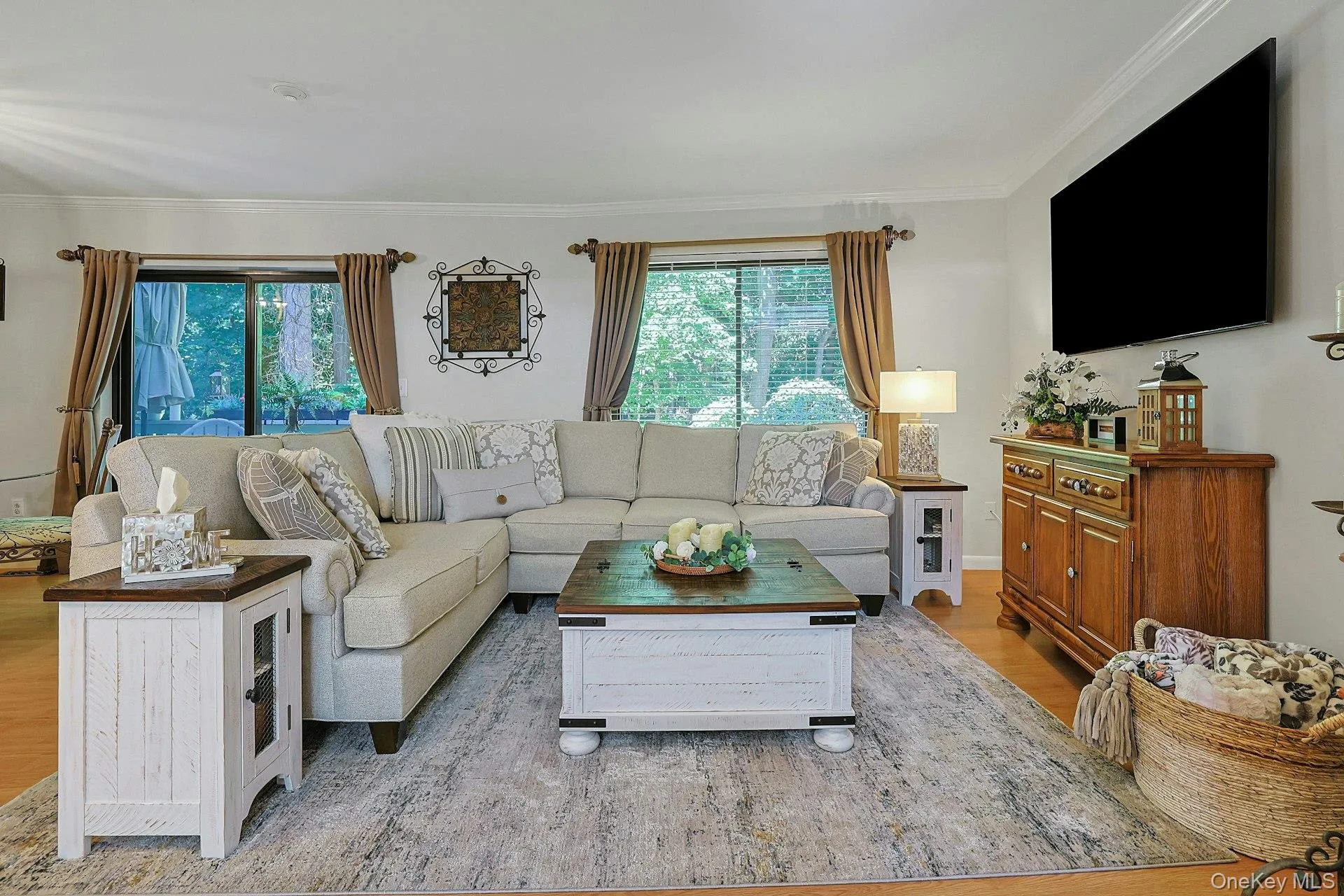 279 Treetop Circle, Clarkstown, NY, 1 Bedroom Bedrooms, 6 Rooms Rooms,1 BathroomBathrooms,Residential,For Rent,Treetop,0,1034853 279 Treetop Circle, Clarkstown, NY, 1 Bedroom Bedrooms, 6 Rooms Rooms,1 BathroomBathrooms,Residential,For Rent,Treetop,0,1034853