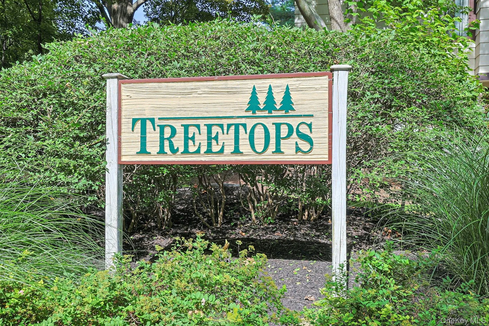 279 Treetop Circle, Clarkstown, NY, 1 Bedroom Bedrooms, 6 Rooms Rooms,1 BathroomBathrooms,Residential,For Rent,Treetop,0,1034853 279 Treetop Circle, Clarkstown, NY, 1 Bedroom Bedrooms, 6 Rooms Rooms,1 BathroomBathrooms,Residential,For Rent,Treetop,0,1034853