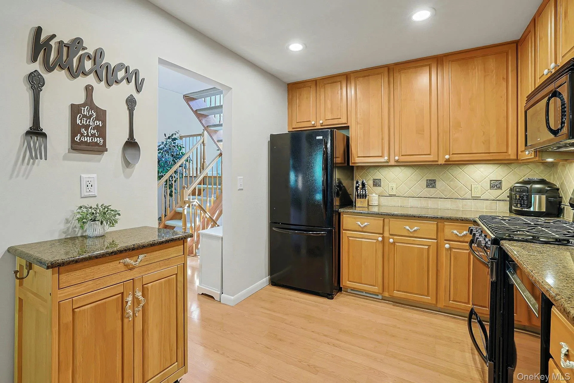279 Treetop Circle, Clarkstown, NY, 1 Bedroom Bedrooms, 6 Rooms Rooms,1 BathroomBathrooms,Residential,For Rent,Treetop,0,1034853 279 Treetop Circle, Clarkstown, NY, 1 Bedroom Bedrooms, 6 Rooms Rooms,1 BathroomBathrooms,Residential,For Rent,Treetop,0,1034853
