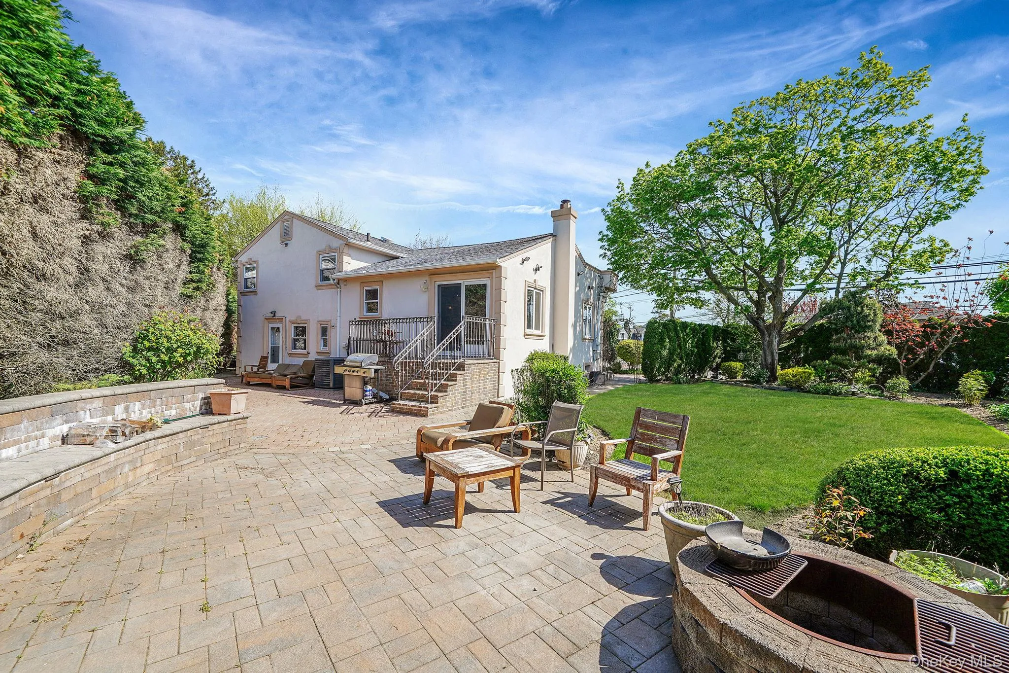 1072 Hicksville Road, Oyster Bay, NY, 3 Bedrooms Bedrooms, 4 Rooms Rooms,2 BathroomsBathrooms,Residential Lease,For Rent,Hicksville,0,1034855 1072 Hicksville Road, Oyster Bay, NY, 3 Bedrooms Bedrooms, 4 Rooms Rooms,2 BathroomsBathrooms,Residential Lease,For Rent,Hicksville,0,1034855
