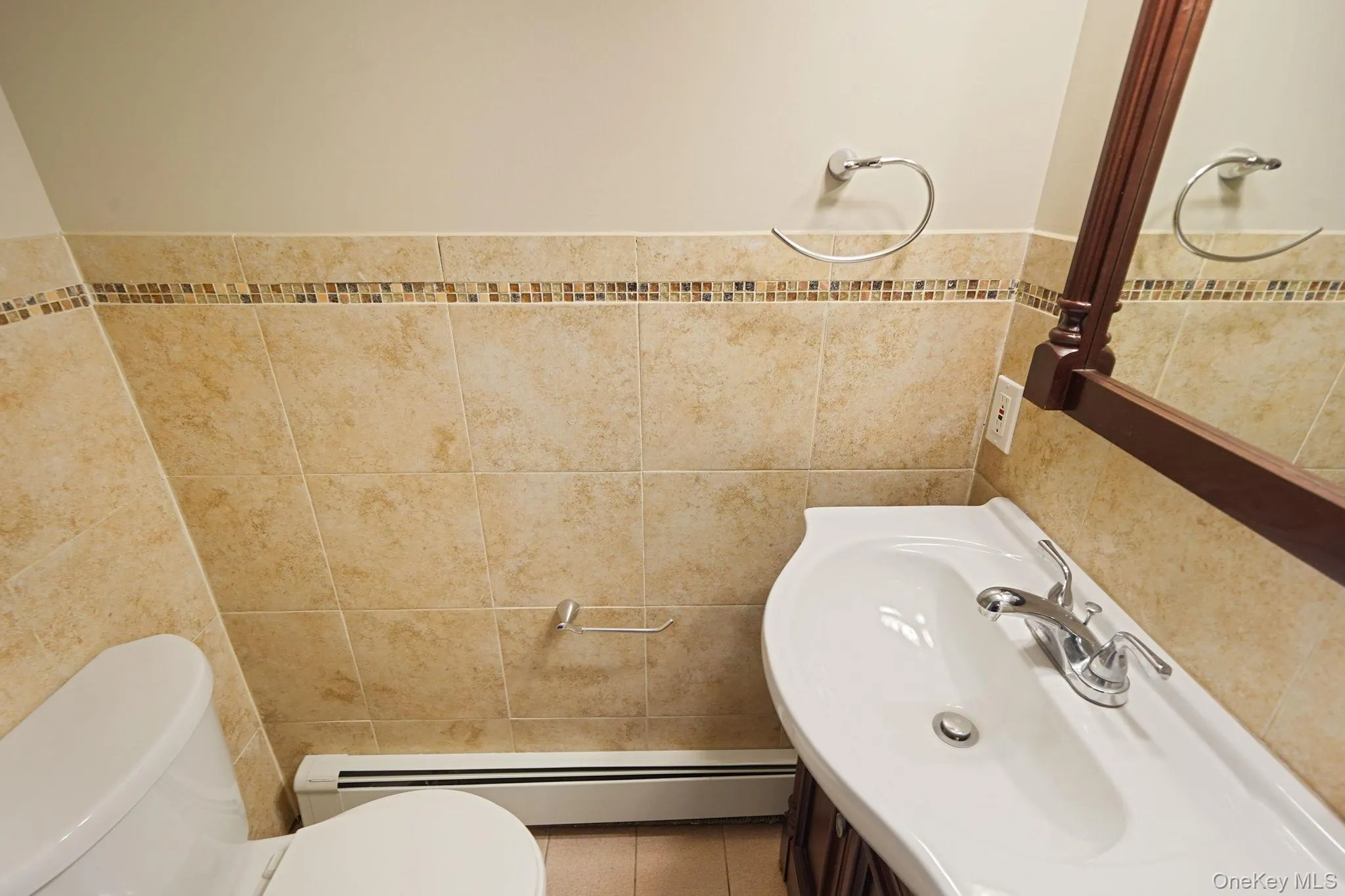 1072 Hicksville Road, Oyster Bay, NY, 3 Bedrooms Bedrooms, 4 Rooms Rooms,2 BathroomsBathrooms,Residential Lease,For Rent,Hicksville,0,1034855 1072 Hicksville Road, Oyster Bay, NY, 3 Bedrooms Bedrooms, 4 Rooms Rooms,2 BathroomsBathrooms,Residential Lease,For Rent,Hicksville,0,1034855