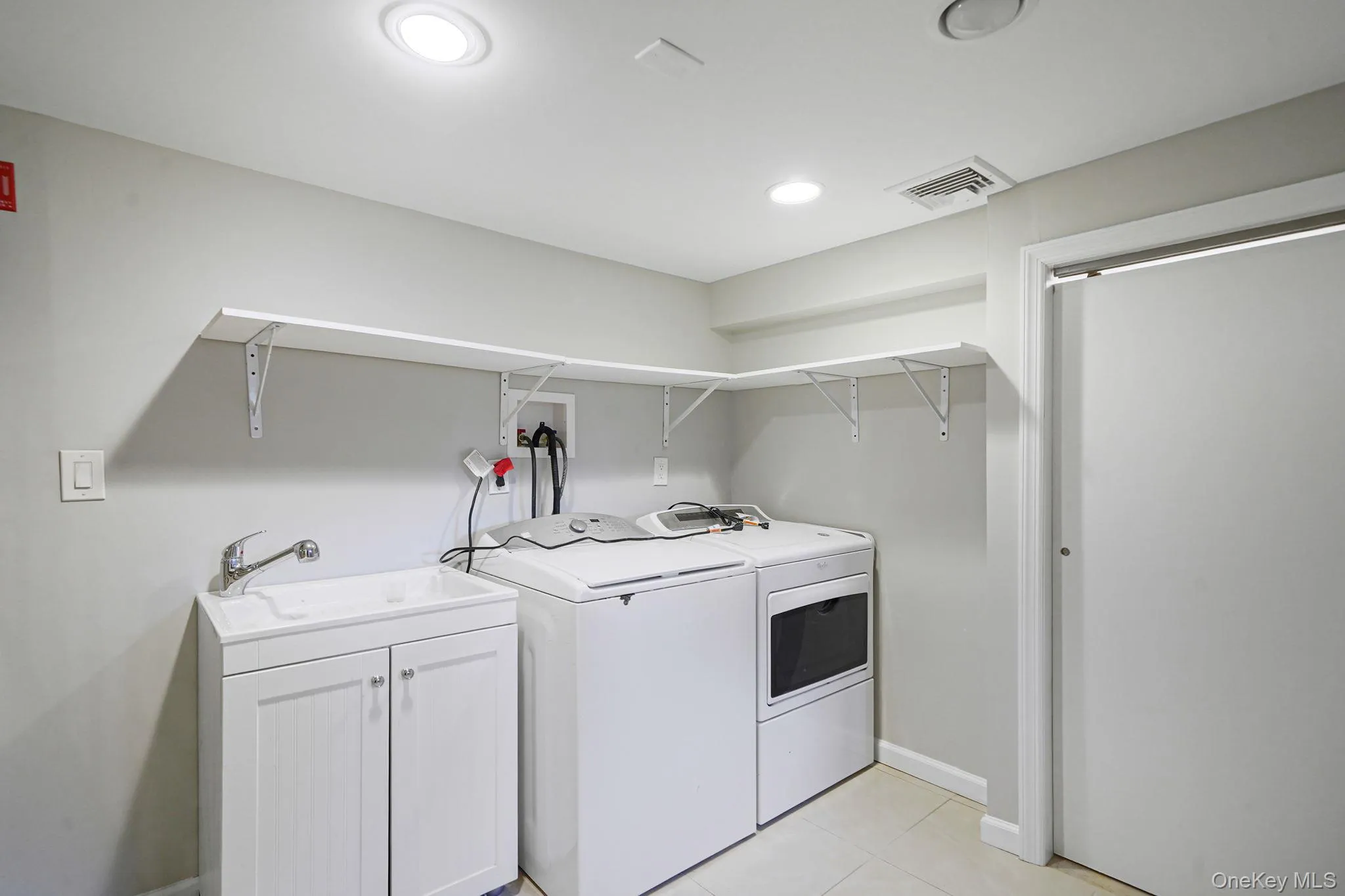 1072 Hicksville Road, Oyster Bay, NY, 3 Bedrooms Bedrooms, 4 Rooms Rooms,2 BathroomsBathrooms,Residential Lease,For Rent,Hicksville,0,1034855 1072 Hicksville Road, Oyster Bay, NY, 3 Bedrooms Bedrooms, 4 Rooms Rooms,2 BathroomsBathrooms,Residential Lease,For Rent,Hicksville,0,1034855