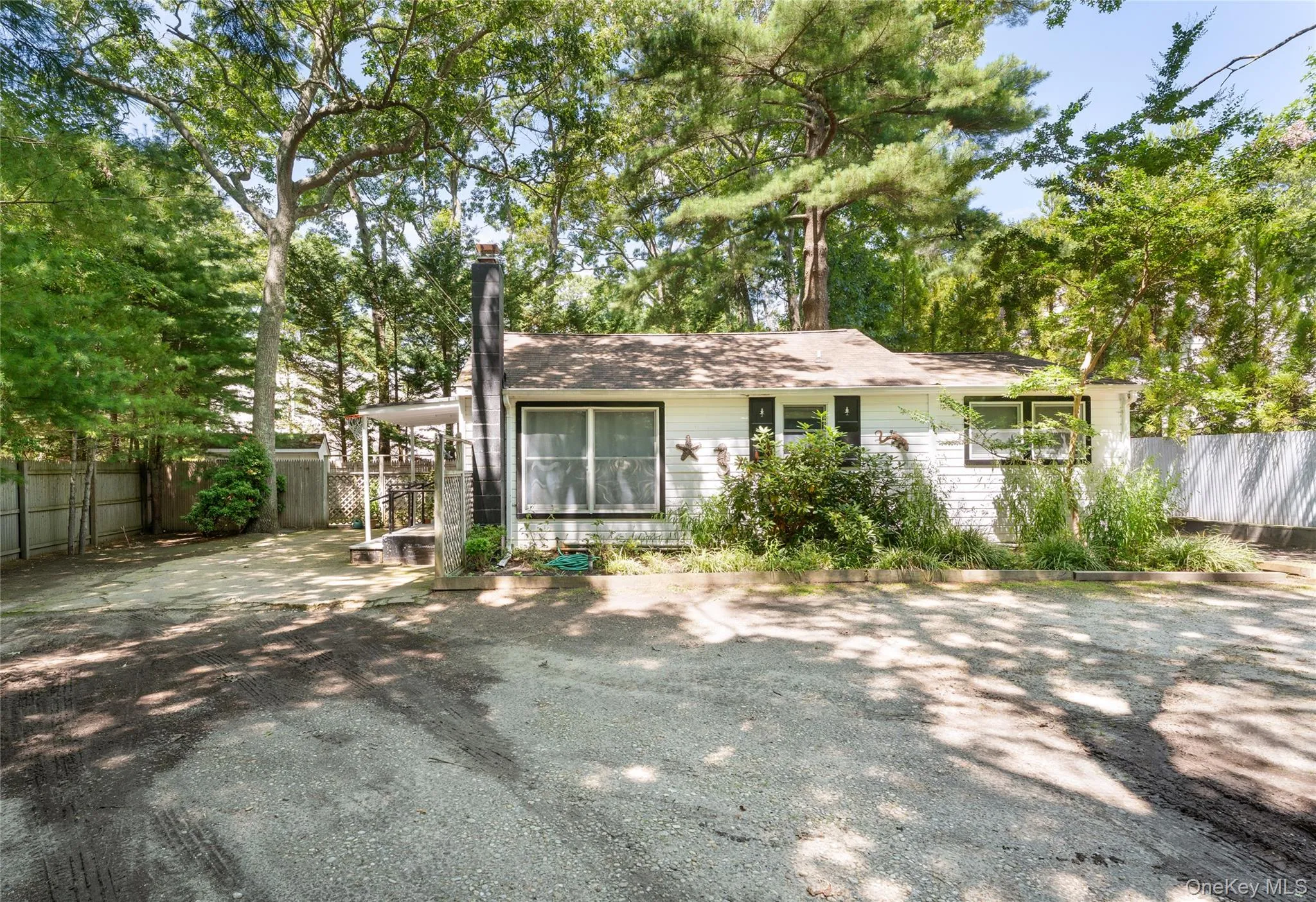 141 Neck Road, Southampton, NY, 1 Bedroom Bedrooms, 5 Rooms Rooms,1 BathroomBathrooms,Residential,For Rent,Neck,0,1034856 141 Neck Road, Southampton, NY, 1 Bedroom Bedrooms, 5 Rooms Rooms,1 BathroomBathrooms,Residential,For Rent,Neck,0,1034856