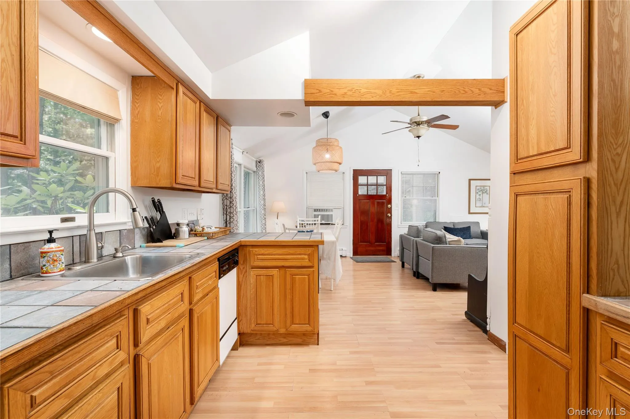 141 Neck Road, Southampton, NY, 1 Bedroom Bedrooms, 5 Rooms Rooms,1 BathroomBathrooms,Residential,For Rent,Neck,0,1034856 141 Neck Road, Southampton, NY, 1 Bedroom Bedrooms, 5 Rooms Rooms,1 BathroomBathrooms,Residential,For Rent,Neck,0,1034856