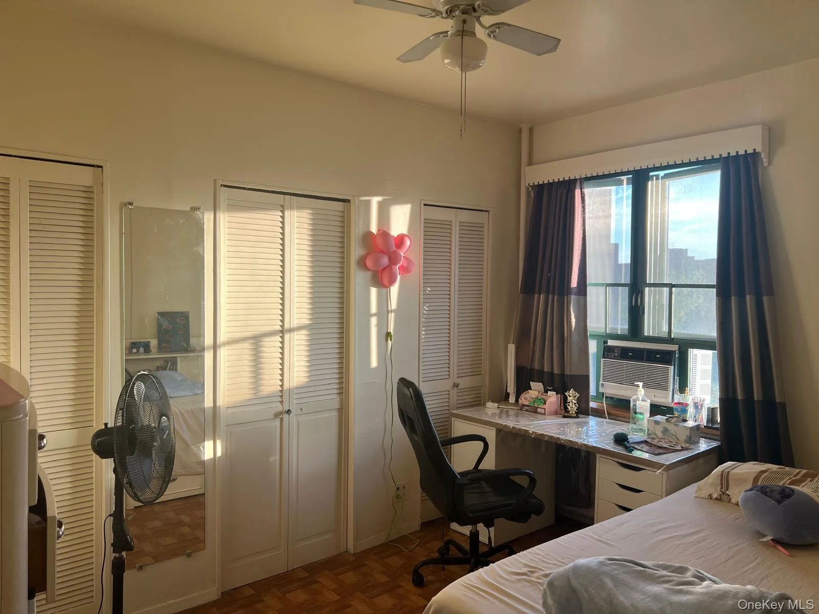 14 Metropolitan Oval, New York, NY, 2 Bedrooms Bedrooms, 4 Rooms Rooms,1 BathroomBathrooms,Residential,For Rent,Metropolitan,0,1034864 14 Metropolitan Oval, New York, NY, 2 Bedrooms Bedrooms, 4 Rooms Rooms,1 BathroomBathrooms,Residential,For Rent,Metropolitan,0,1034864