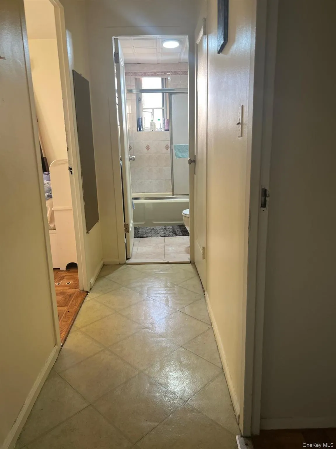 14 Metropolitan Oval, New York, NY, 2 Bedrooms Bedrooms, 4 Rooms Rooms,1 BathroomBathrooms,Residential,For Rent,Metropolitan,0,1034864 14 Metropolitan Oval, New York, NY, 2 Bedrooms Bedrooms, 4 Rooms Rooms,1 BathroomBathrooms,Residential,For Rent,Metropolitan,0,1034864