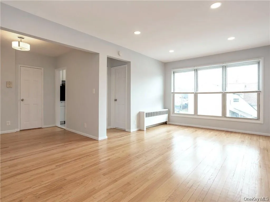 15 Quinby Avenue, White Plains, NY, 2 Rooms Rooms,1 BathroomBathrooms,Residential Lease,For Rent,Quinby,0,1034870 15 Quinby Avenue, White Plains, NY, 2 Rooms Rooms,1 BathroomBathrooms,Residential Lease,For Rent,Quinby,0,1034870