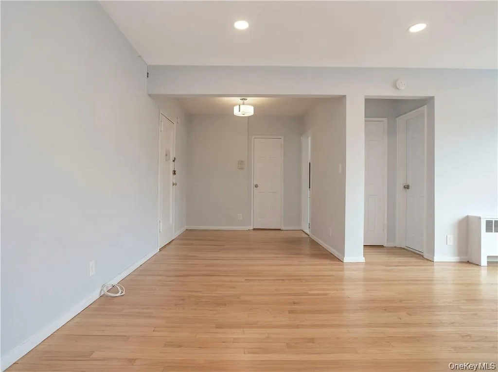 15 Quinby Avenue, White Plains, NY, 2 Rooms Rooms,1 BathroomBathrooms,Residential Lease,For Rent,Quinby,0,1034870 15 Quinby Avenue, White Plains, NY, 2 Rooms Rooms,1 BathroomBathrooms,Residential Lease,For Rent,Quinby,0,1034870
