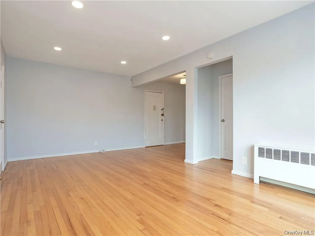 15 Quinby Avenue, White Plains, NY, 2 Rooms Rooms,1 BathroomBathrooms,Residential Lease,For Rent,Quinby,0,1034870 15 Quinby Avenue, White Plains, NY, 2 Rooms Rooms,1 BathroomBathrooms,Residential Lease,For Rent,Quinby,0,1034870
