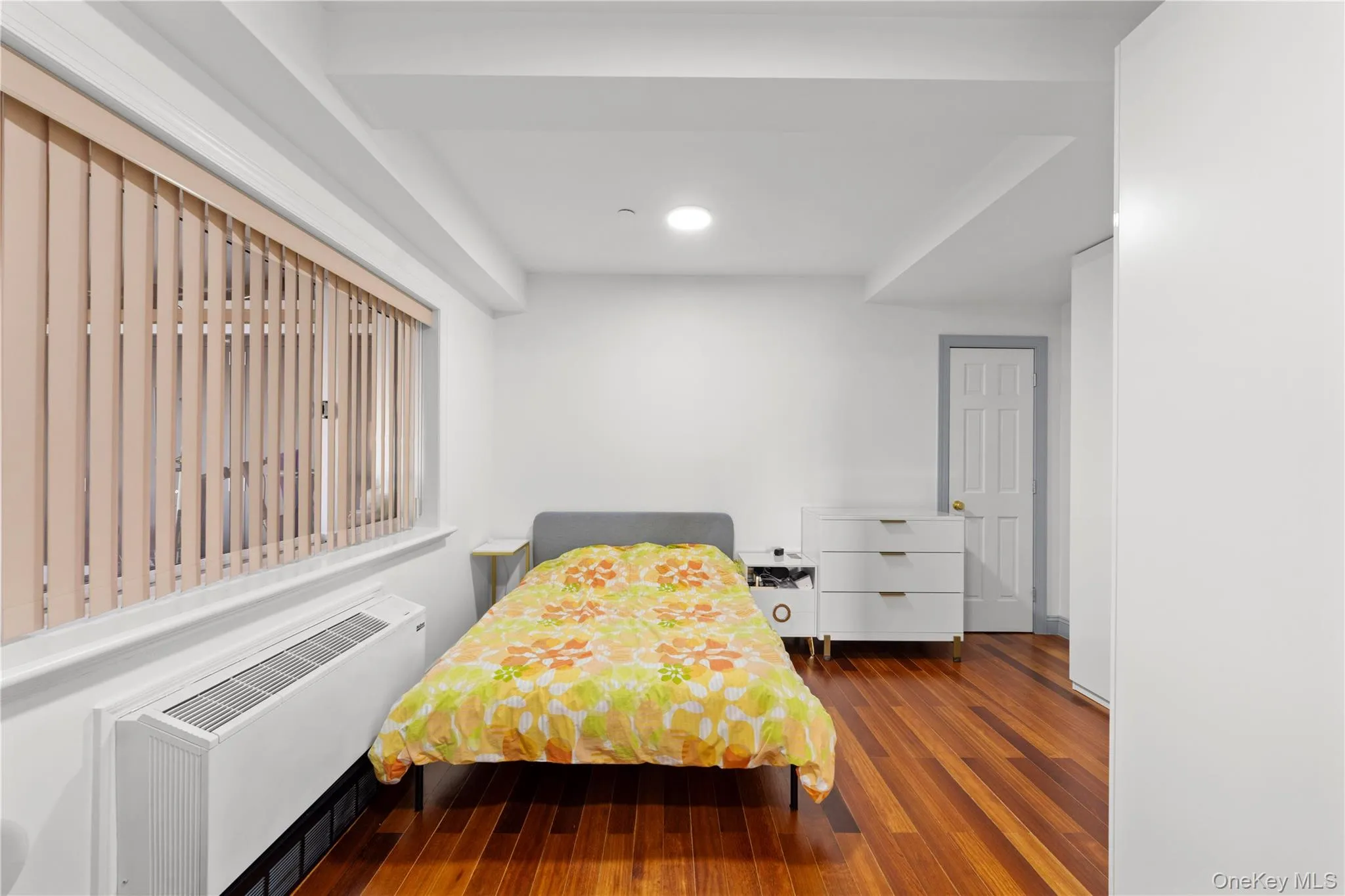 43-18 Main Street, New York, NY, 4 Bedrooms Bedrooms, 7 Rooms Rooms,3 BathroomsBathrooms,Residential,For Rent,Main,0,1034873 43-18 Main Street, New York, NY, 4 Bedrooms Bedrooms, 7 Rooms Rooms,3 BathroomsBathrooms,Residential,For Rent,Main,0,1034873