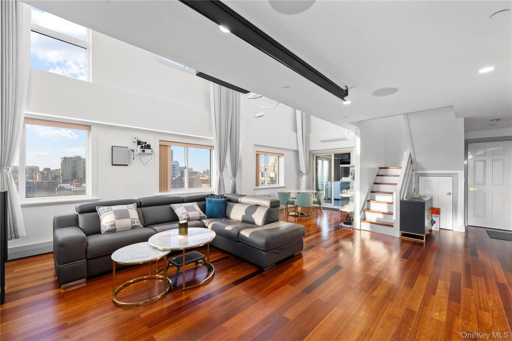 43-18 Main Street, New York, NY, 4 Bedrooms Bedrooms, 7 Rooms Rooms,3 BathroomsBathrooms,Residential,For Rent,Main,0,1034873 43-18 Main Street, New York, NY, 4 Bedrooms Bedrooms, 7 Rooms Rooms,3 BathroomsBathrooms,Residential,For Rent,Main,0,1034873