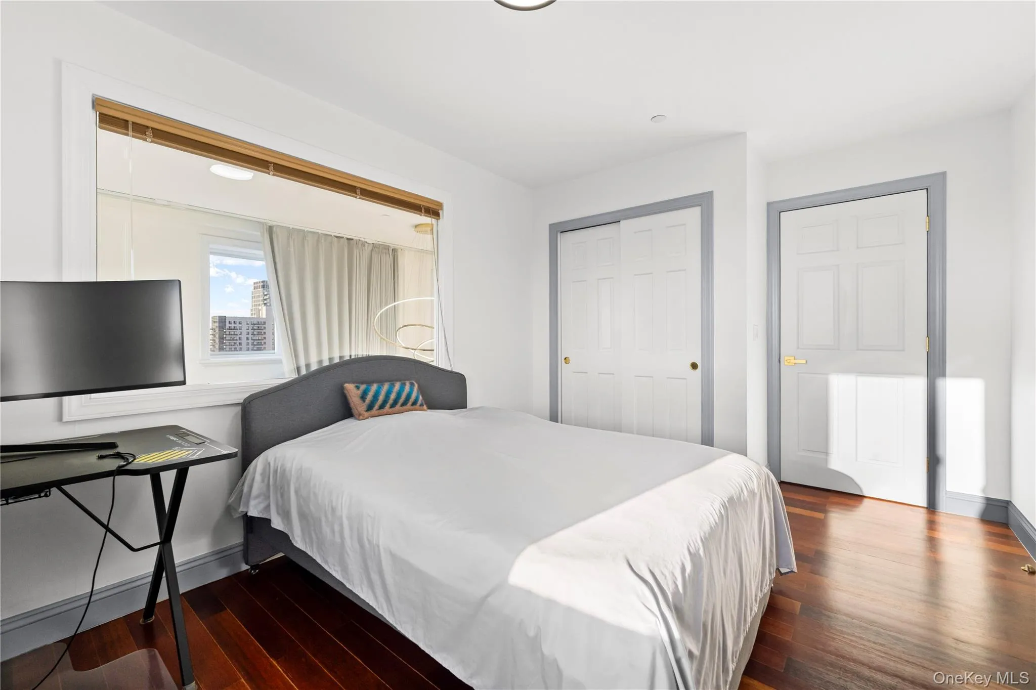 43-18 Main Street, New York, NY, 4 Bedrooms Bedrooms, 7 Rooms Rooms,3 BathroomsBathrooms,Residential,For Rent,Main,0,1034873 43-18 Main Street, New York, NY, 4 Bedrooms Bedrooms, 7 Rooms Rooms,3 BathroomsBathrooms,Residential,For Rent,Main,0,1034873