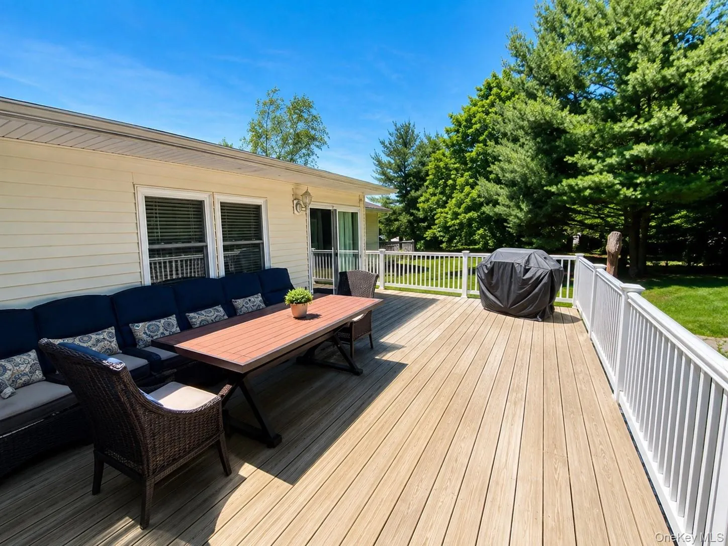 10 Roe Circle, Monroe, NY, 3 Bedrooms Bedrooms, 12 Rooms Rooms,2 BathroomsBathrooms,Residential Lease,For Rent,Roe,0,1034874 10 Roe Circle, Monroe, NY, 3 Bedrooms Bedrooms, 12 Rooms Rooms,2 BathroomsBathrooms,Residential Lease,For Rent,Roe,0,1034874