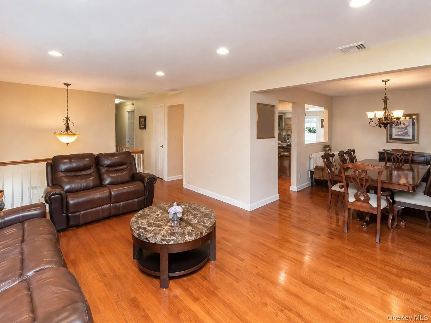 10 Roe Circle, Monroe, NY, 3 Bedrooms Bedrooms, 12 Rooms Rooms,2 BathroomsBathrooms,Residential Lease,For Rent,Roe,0,1034874 10 Roe Circle, Monroe, NY, 3 Bedrooms Bedrooms, 12 Rooms Rooms,2 BathroomsBathrooms,Residential Lease,For Rent,Roe,0,1034874