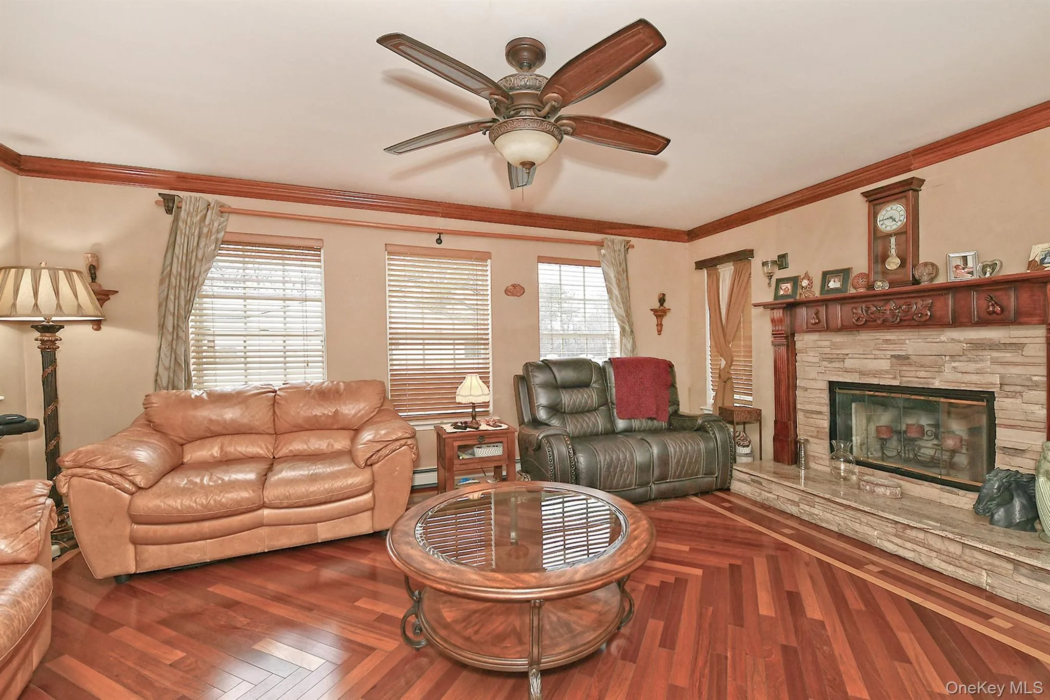 63 Corbin Avenue, Brookhaven, NY, 4 Bedrooms Bedrooms, 8 Rooms Rooms,3 BathroomsBathrooms,Residential,For Rent,Corbin,0,1034876 63 Corbin Avenue, Brookhaven, NY, 4 Bedrooms Bedrooms, 8 Rooms Rooms,3 BathroomsBathrooms,Residential,For Rent,Corbin,0,1034876