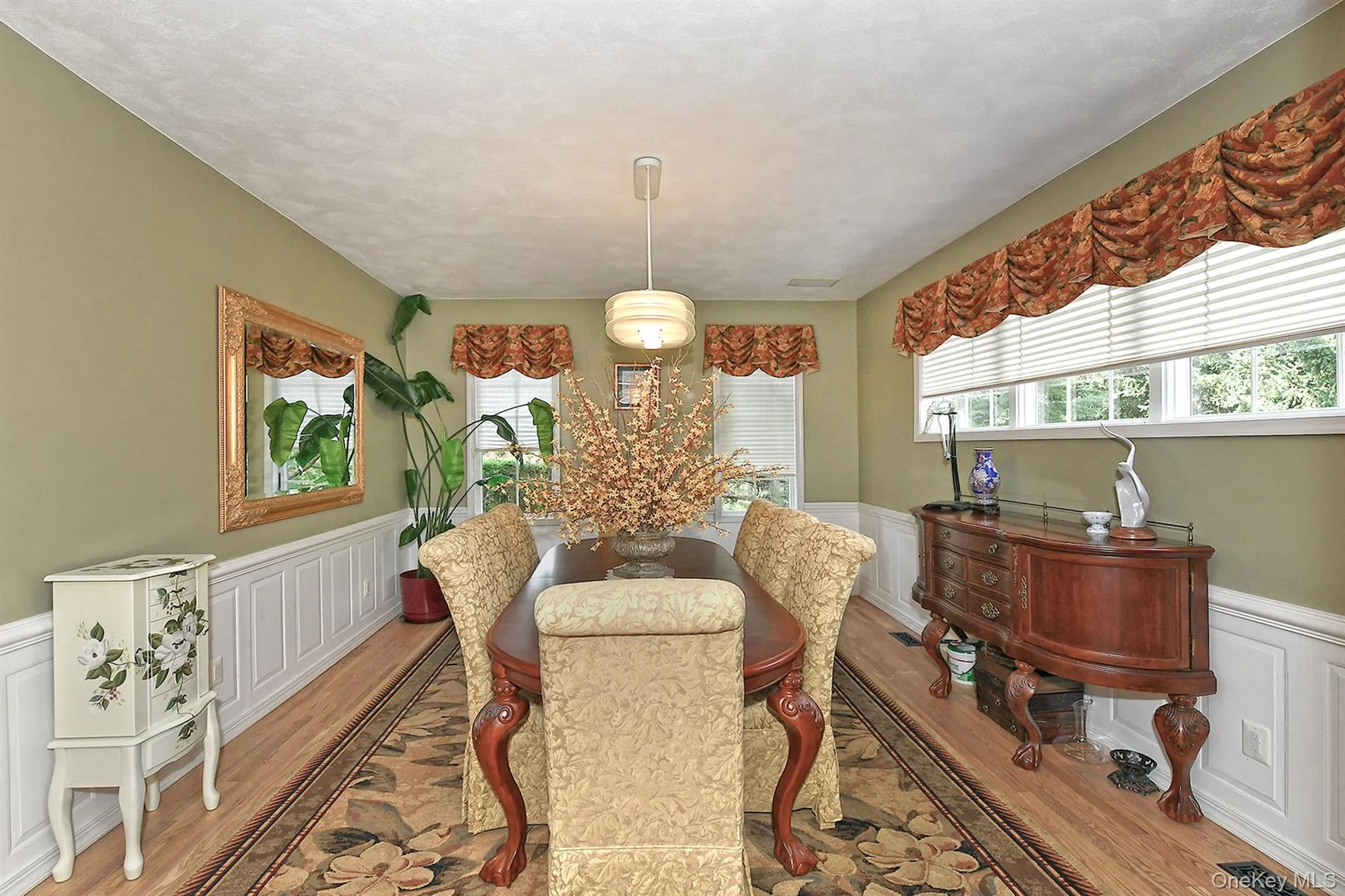 23 Jagger Court, Huntington, NY, 5 Bedrooms Bedrooms, 11 Rooms Rooms,5 BathroomsBathrooms,Residential,For Rent,Jagger,0,1034877 23 Jagger Court, Huntington, NY, 5 Bedrooms Bedrooms, 11 Rooms Rooms,5 BathroomsBathrooms,Residential,For Rent,Jagger,0,1034877
