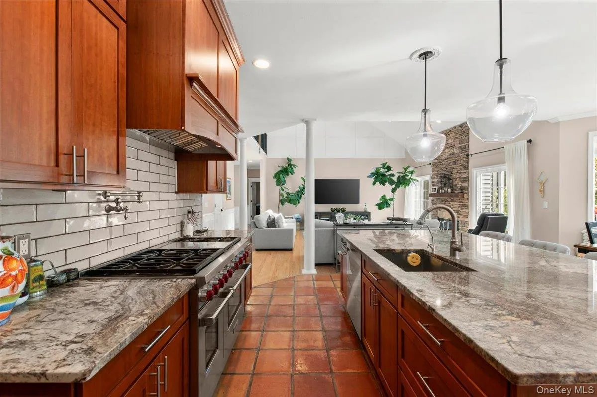 23 Jagger Court, Huntington, NY, 5 Bedrooms Bedrooms, 11 Rooms Rooms,5 BathroomsBathrooms,Residential,For Rent,Jagger,0,1034877 23 Jagger Court, Huntington, NY, 5 Bedrooms Bedrooms, 11 Rooms Rooms,5 BathroomsBathrooms,Residential,For Rent,Jagger,0,1034877