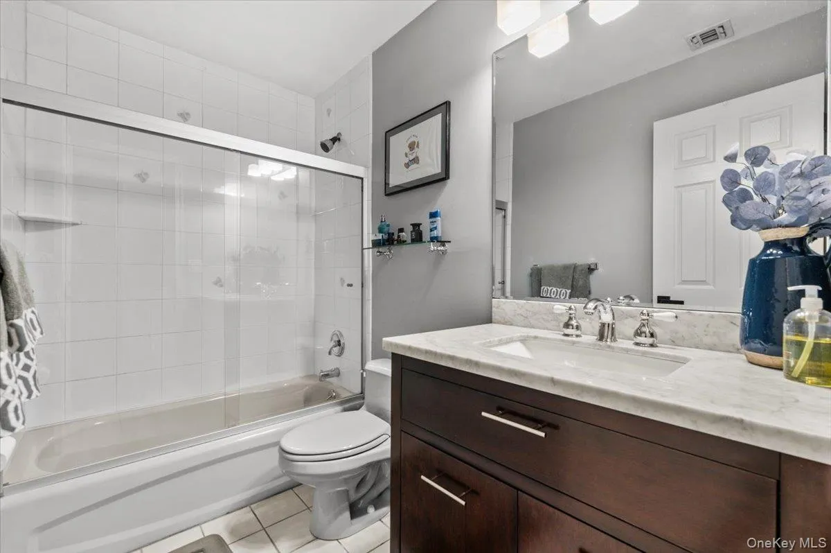23 Jagger Court, Huntington, NY, 5 Bedrooms Bedrooms, 11 Rooms Rooms,5 BathroomsBathrooms,Residential,For Rent,Jagger,0,1034877 23 Jagger Court, Huntington, NY, 5 Bedrooms Bedrooms, 11 Rooms Rooms,5 BathroomsBathrooms,Residential,For Rent,Jagger,0,1034877