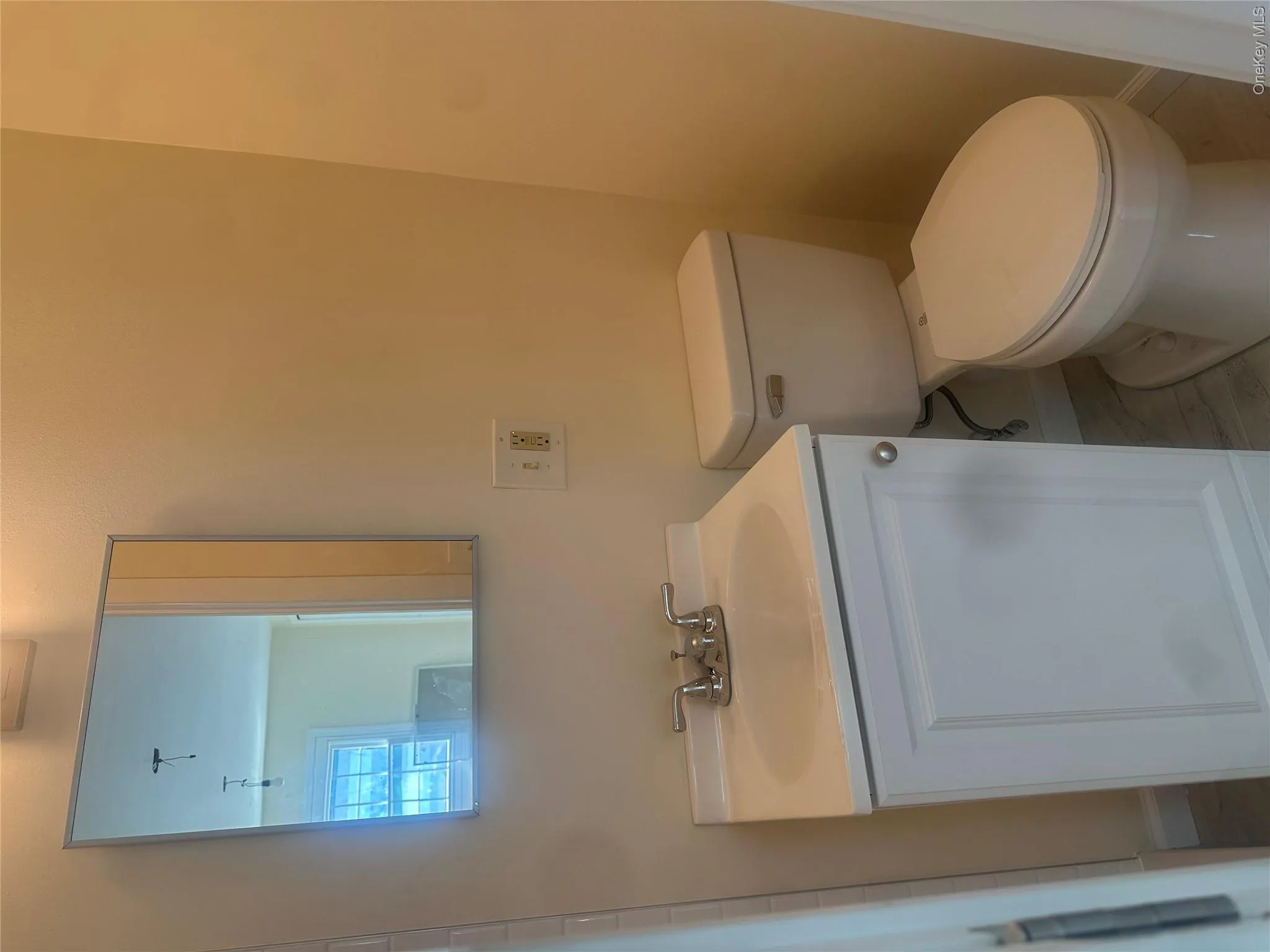 16 N MAIN ST unit #1, Monroe, NY, 3 Bedrooms Bedrooms, 5 Rooms Rooms,2 BathroomsBathrooms,Residential Lease,For Rent,N MAIN ST unit #1,0,1034879 16 N MAIN ST unit #1, Monroe, NY, 3 Bedrooms Bedrooms, 5 Rooms Rooms,2 BathroomsBathrooms,Residential Lease,For Rent,N MAIN ST unit #1,0,1034879