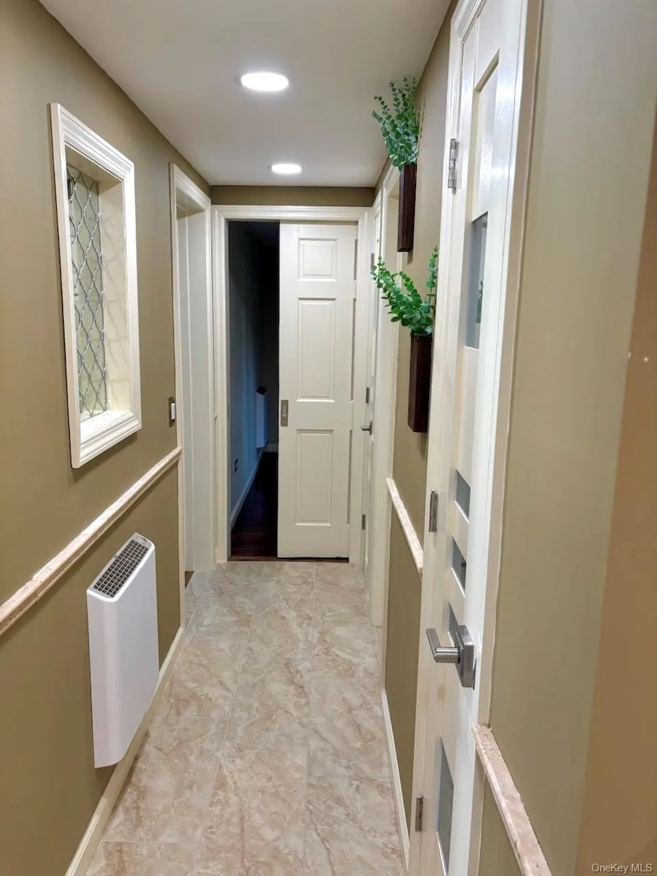 1661 OLD COUNTRY Road, Riverhead, NY, 2 Bedrooms Bedrooms, 4 Rooms Rooms,2 BathroomsBathrooms,Residential,For Rent,OLD COUNTRY,0,1034880 1661 OLD COUNTRY Road, Riverhead, NY, 2 Bedrooms Bedrooms, 4 Rooms Rooms,2 BathroomsBathrooms,Residential,For Rent,OLD COUNTRY,0,1034880