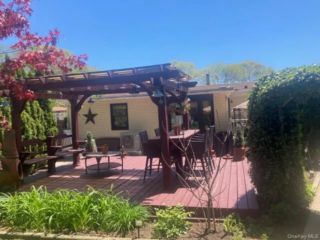1661 Old Country Road, Riverhead, NY, 2 Bedrooms Bedrooms, 5 Rooms Rooms,2 BathroomsBathrooms,Residential,For Rent,Old Country,0,1034893 1661 Old Country Road, Riverhead, NY, 2 Bedrooms Bedrooms, 5 Rooms Rooms,2 BathroomsBathrooms,Residential,For Rent,Old Country,0,1034893