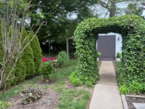 1661 Old Country Road, Riverhead, NY, 2 Bedrooms Bedrooms, 5 Rooms Rooms,2 BathroomsBathrooms,Residential,For Rent,Old Country,0,1034893 1661 Old Country Road, Riverhead, NY, 2 Bedrooms Bedrooms, 5 Rooms Rooms,2 BathroomsBathrooms,Residential,For Rent,Old Country,0,1034893
